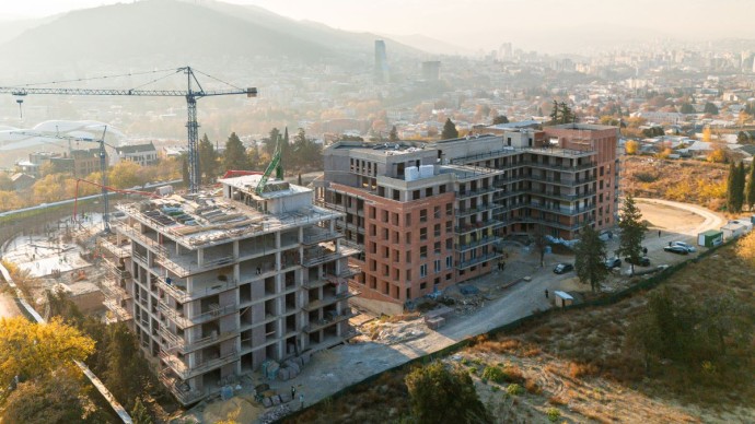 A ბლოკის მშენებლობა დასრულების ეტაპზეა